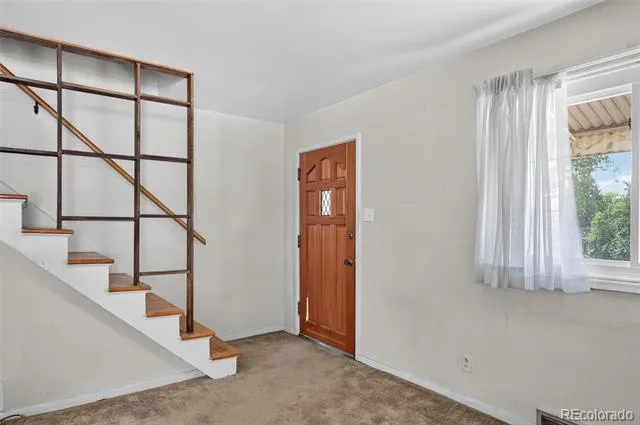10831 Lowry Place Aurora, CO 80010