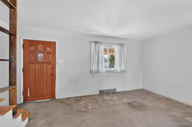 10831 Lowry Place Aurora, CO 80010