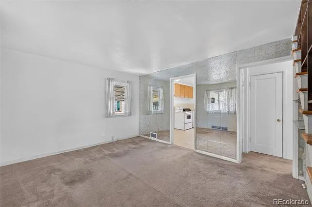 10831 Lowry Place Aurora, CO 80010