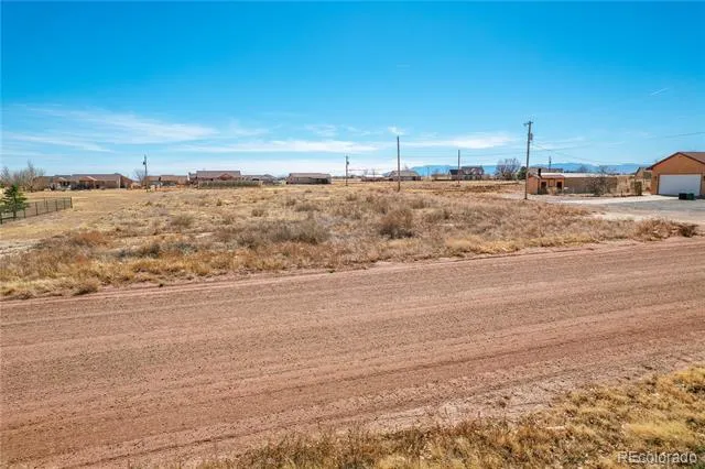 1464 E Gem Drive Pueblo, CO 81007