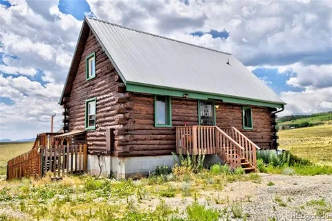 262 Swandyke Court