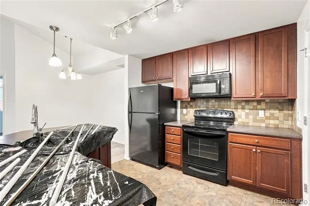 804 Summer Hawk Drive #5201 Longmont, CO 80504