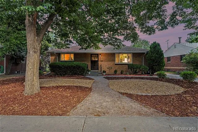 2370 Kingston Street Aurora, CO 80010