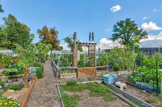 13850 E Marina Drive #101 Aurora, CO 80014