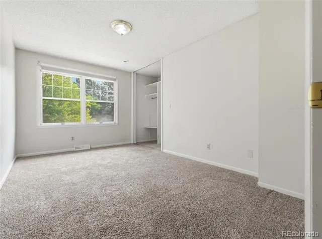1341 S Blackhawk Way Aurora, CO 80012