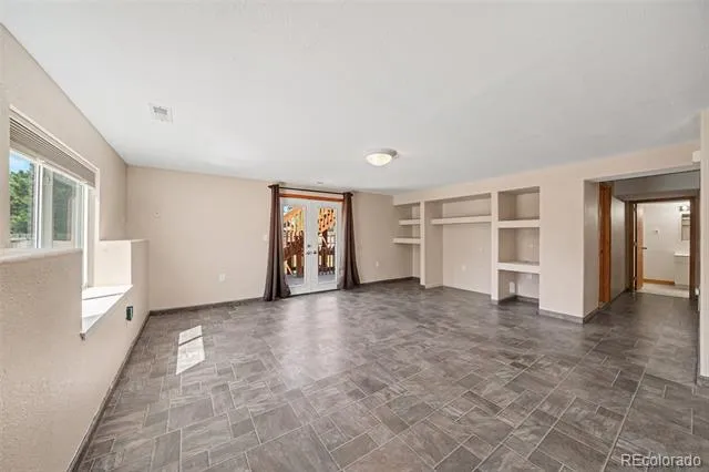 3310 Heather Glen Drive Colorado Springs, CO 80922