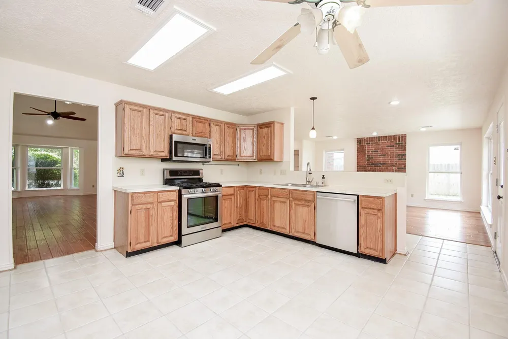 1201 Wildwood Drive Deer Park, TX 77536