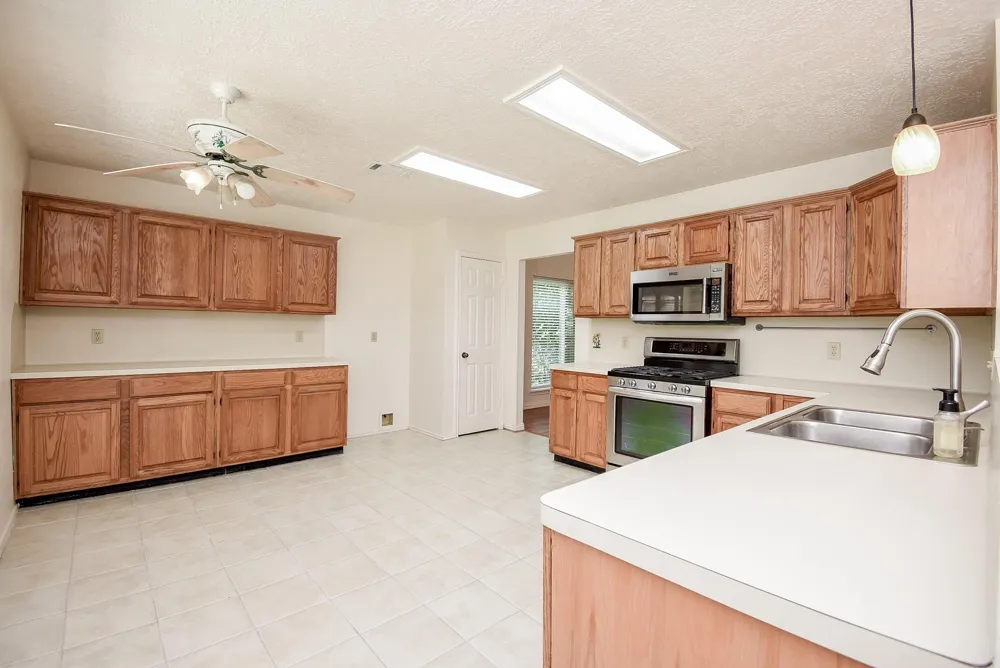 1201 Wildwood Drive Deer Park, TX 77536