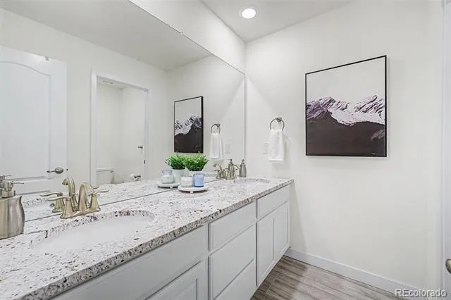8826 S Yakima Court Aurora, CO 80016
