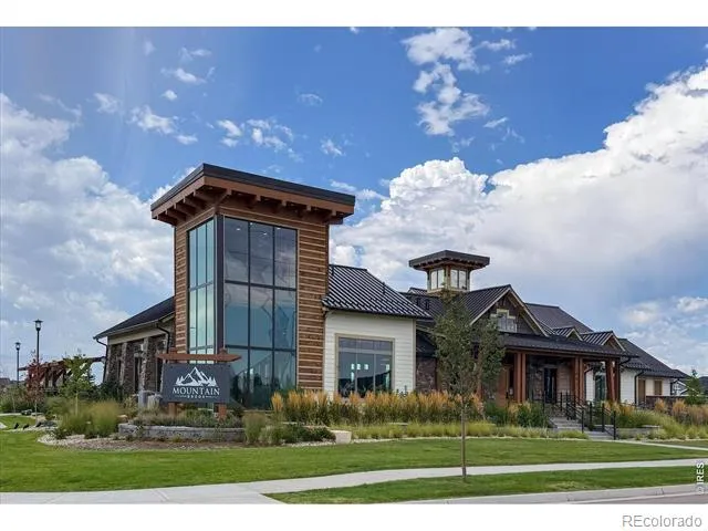 2865 Bear Springs Circle Longmont, CO 80503