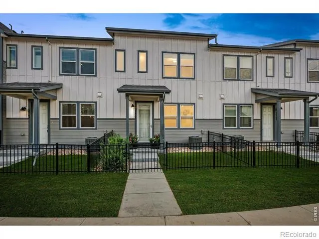 2865 Bear Springs Circle Longmont, CO 80503