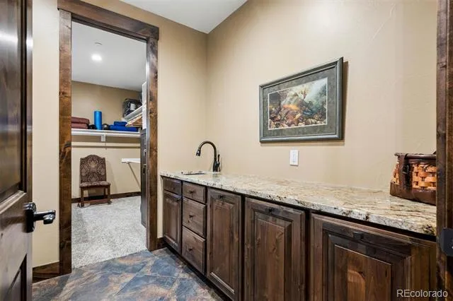 5269 S Algonquin Road Indian Hills, CO 80454