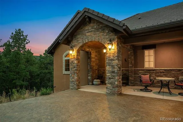 5269 S Algonquin Road Indian Hills, CO 80454