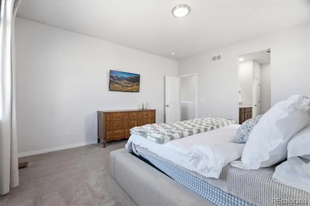 5835 Red Barn Avenue Mead, CO 80504