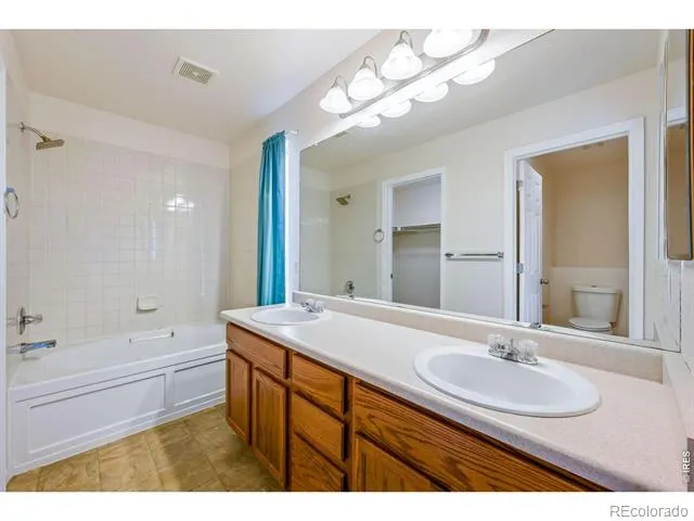 426 Heritage Lane Johnstown, CO 80534