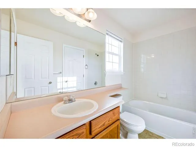 426 Heritage Lane Johnstown, CO 80534