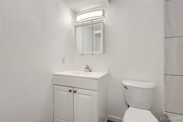 932 S Dearborn #8 Aurora, CO 80012