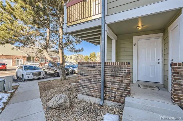 932 S Dearborn #8 Aurora, CO 80012