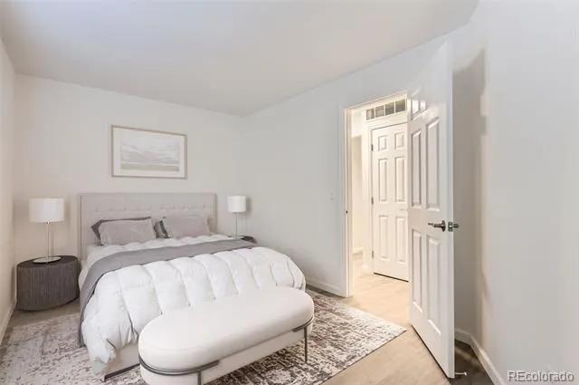 932 S Dearborn #8 Aurora, CO 80012