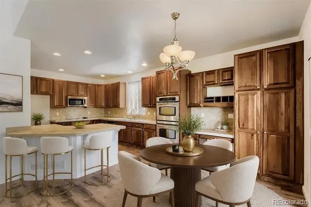 10805 Hickory Ridge Street Highlands Ranch, CO 80126