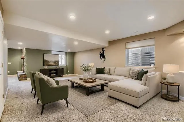 10805 Hickory Ridge Street Highlands Ranch, CO 80126
