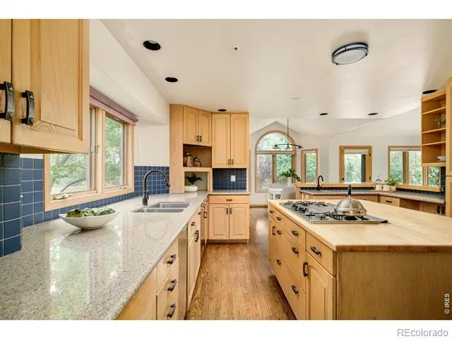 1127 Juniper Avenue Boulder, CO 80304