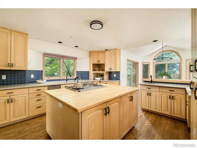 1127 Juniper Avenue Boulder, CO 80304