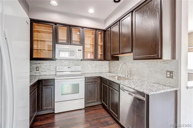 2723 Roslyn Street Denver, CO 80238