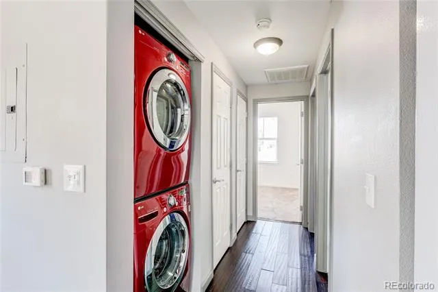 2723 Roslyn Street Denver, CO 80238