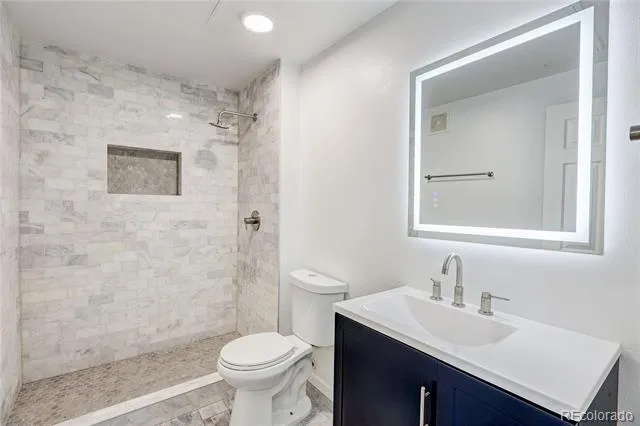 2723 Roslyn Street Denver, CO 80238