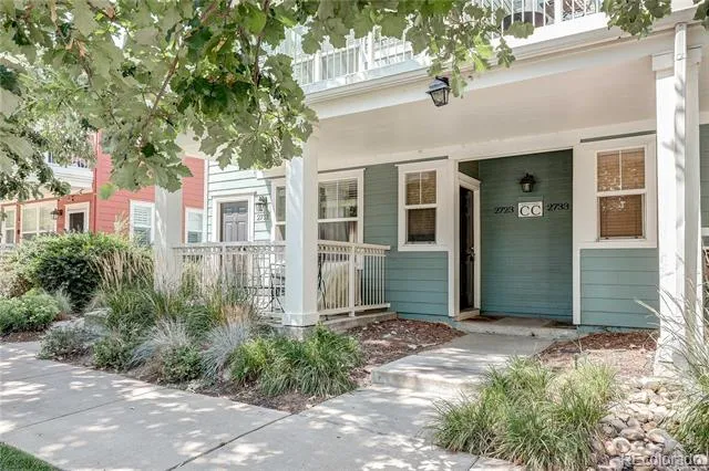 2723 Roslyn Street Denver, CO 80238