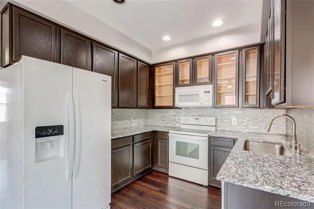 2723 Roslyn Street Denver, CO 80238