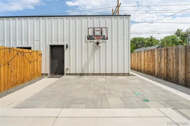 2702 S Bannock Street Englewood, CO 80110