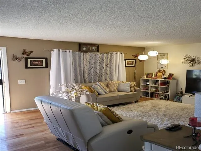 1227 S Uvalda Street Aurora, CO 80012