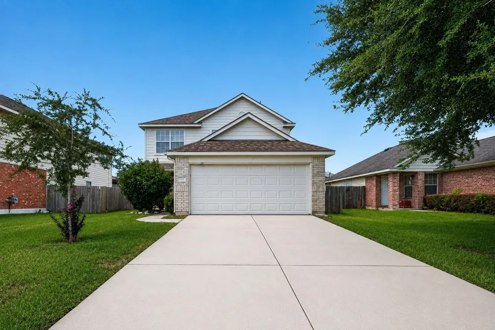 4403 Sprangletop Avenue Baytown, TX 77521