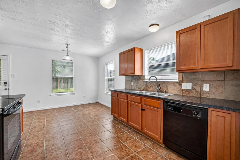 4403 Sprangletop Avenue Baytown, TX 77521