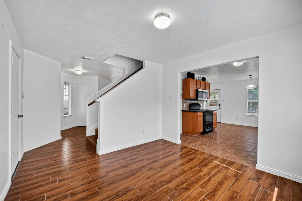 4403 Sprangletop Avenue Baytown, TX 77521