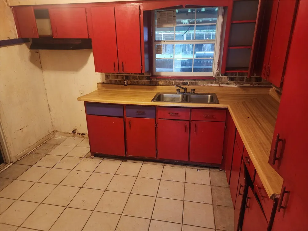 937 Vivian Avenue Pasadena, TX 77506