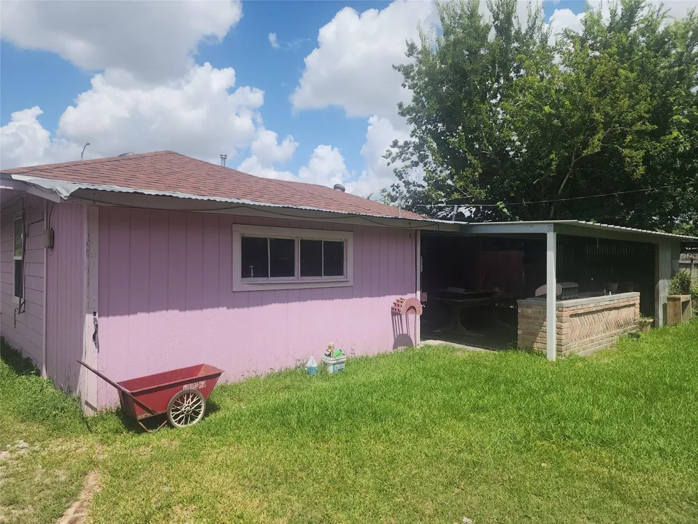 937 Vivian Avenue Pasadena, TX 77506