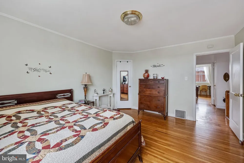 2112 PRINCETON AVENUE Philadelphia, PA 19149