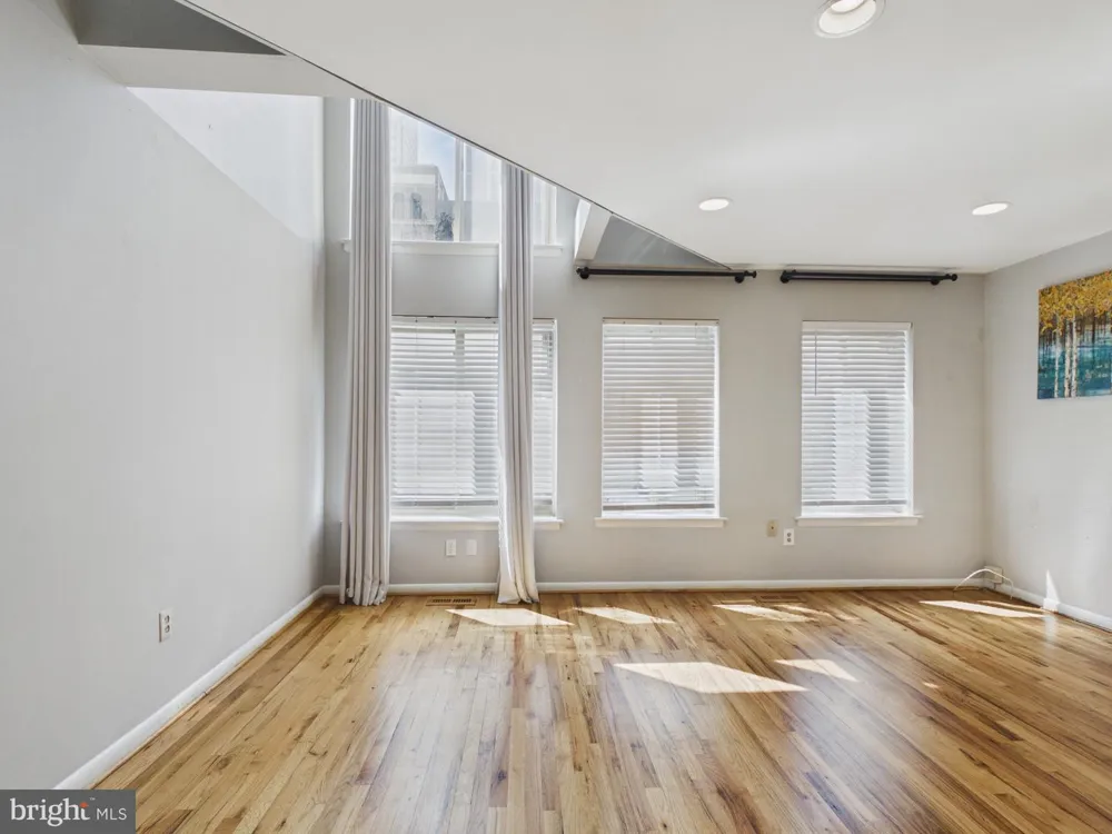 2108 APPLETREE STREET Philadelphia, PA 19103