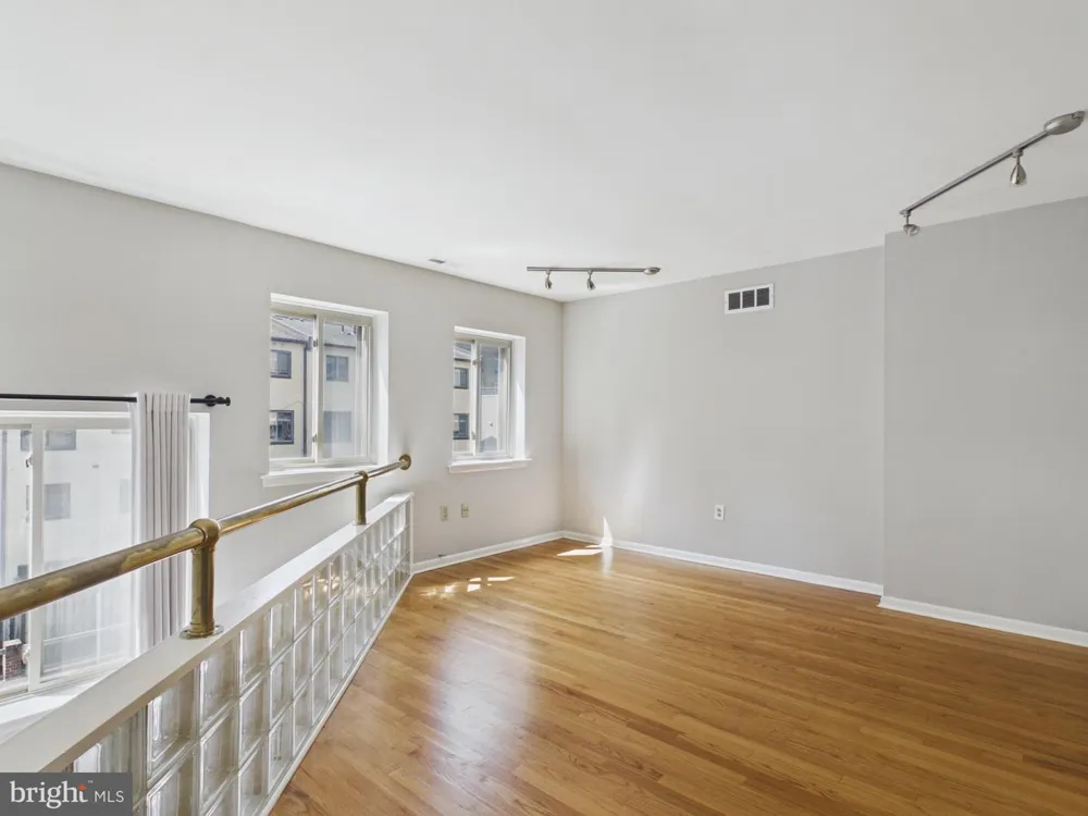 2108 APPLETREE STREET Philadelphia, PA 19103