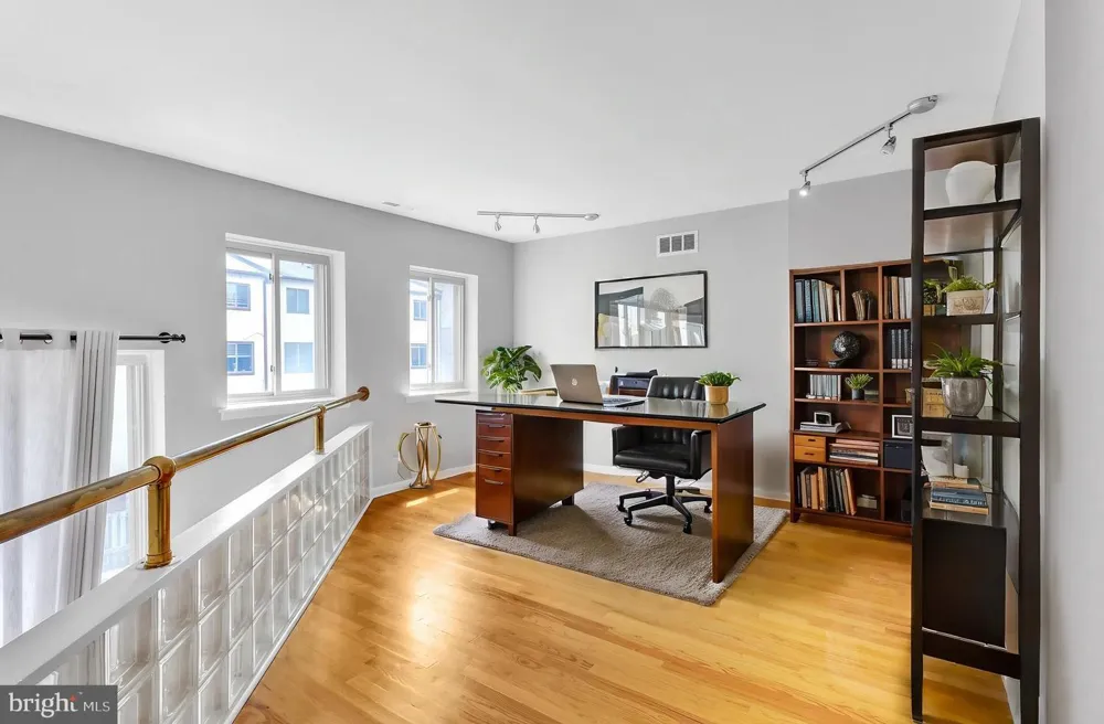 2108 APPLETREE STREET Philadelphia, PA 19103