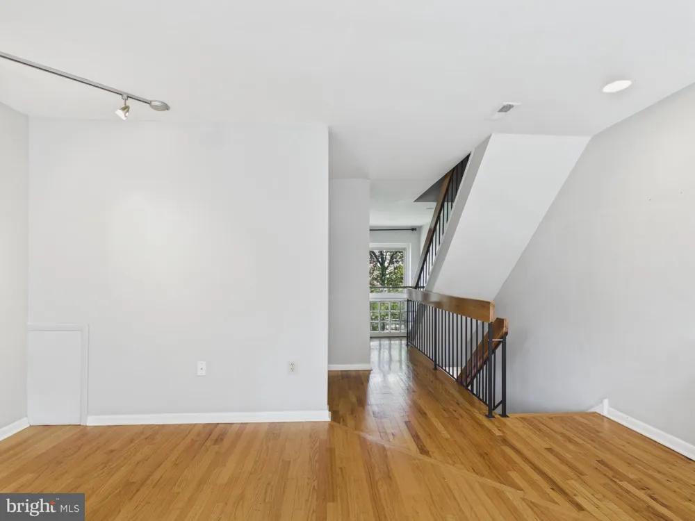 2108 APPLETREE STREET Philadelphia, PA 19103