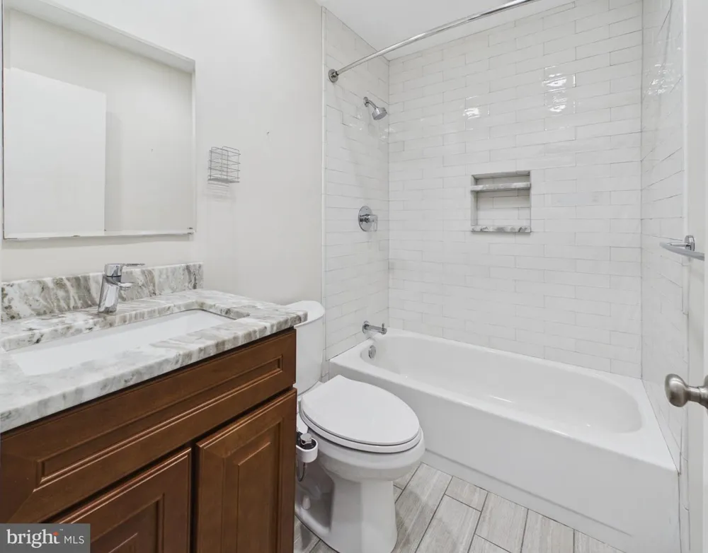 2108 APPLETREE STREET Philadelphia, PA 19103