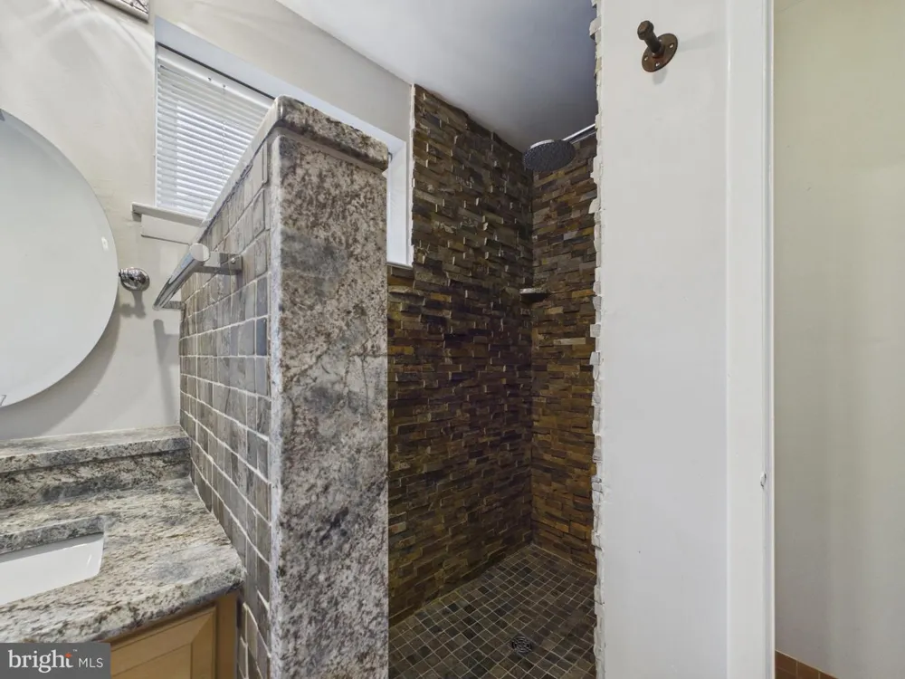 2108 APPLETREE STREET Philadelphia, PA 19103