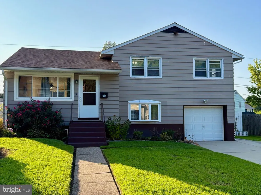 18 AQUILLA AVENUE New Castle, DE 19720