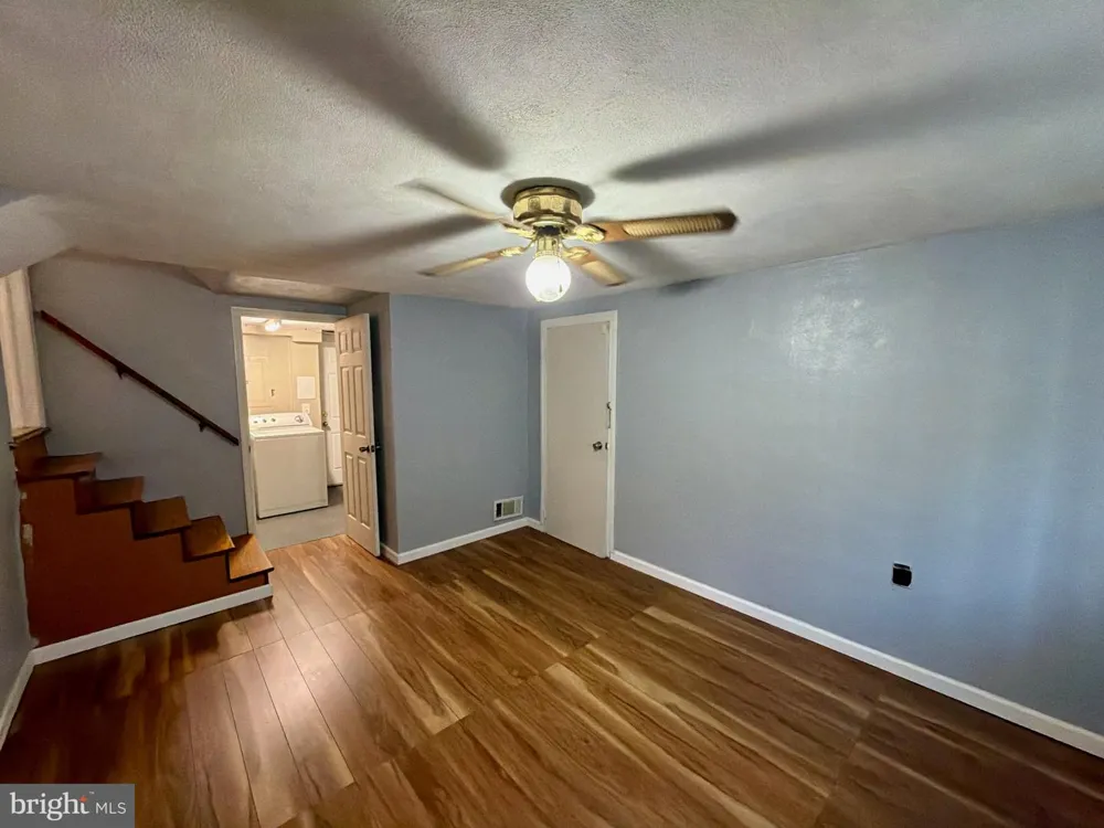 18 AQUILLA AVENUE New Castle, DE 19720