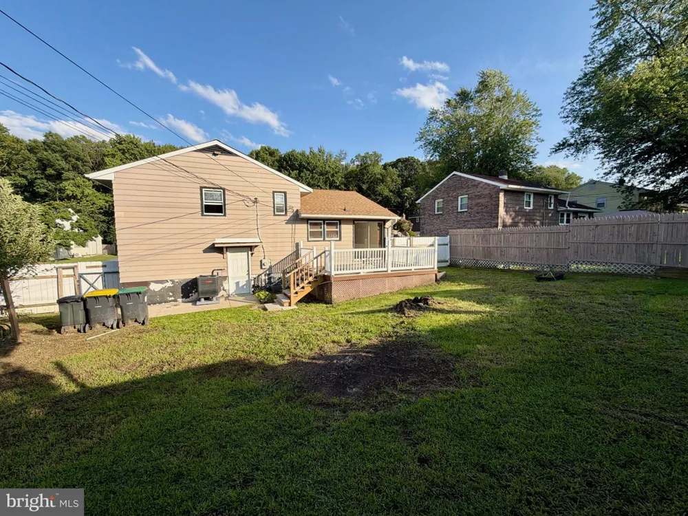 18 AQUILLA AVENUE New Castle, DE 19720