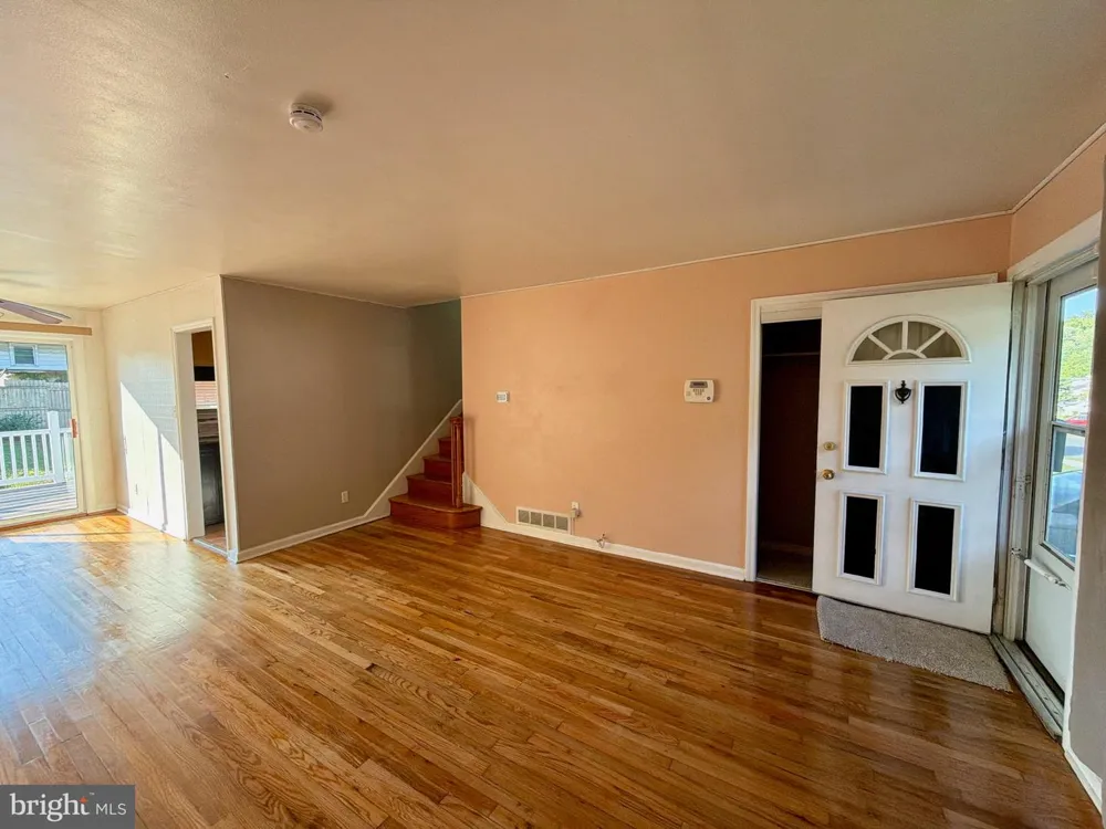 18 AQUILLA AVENUE New Castle, DE 19720